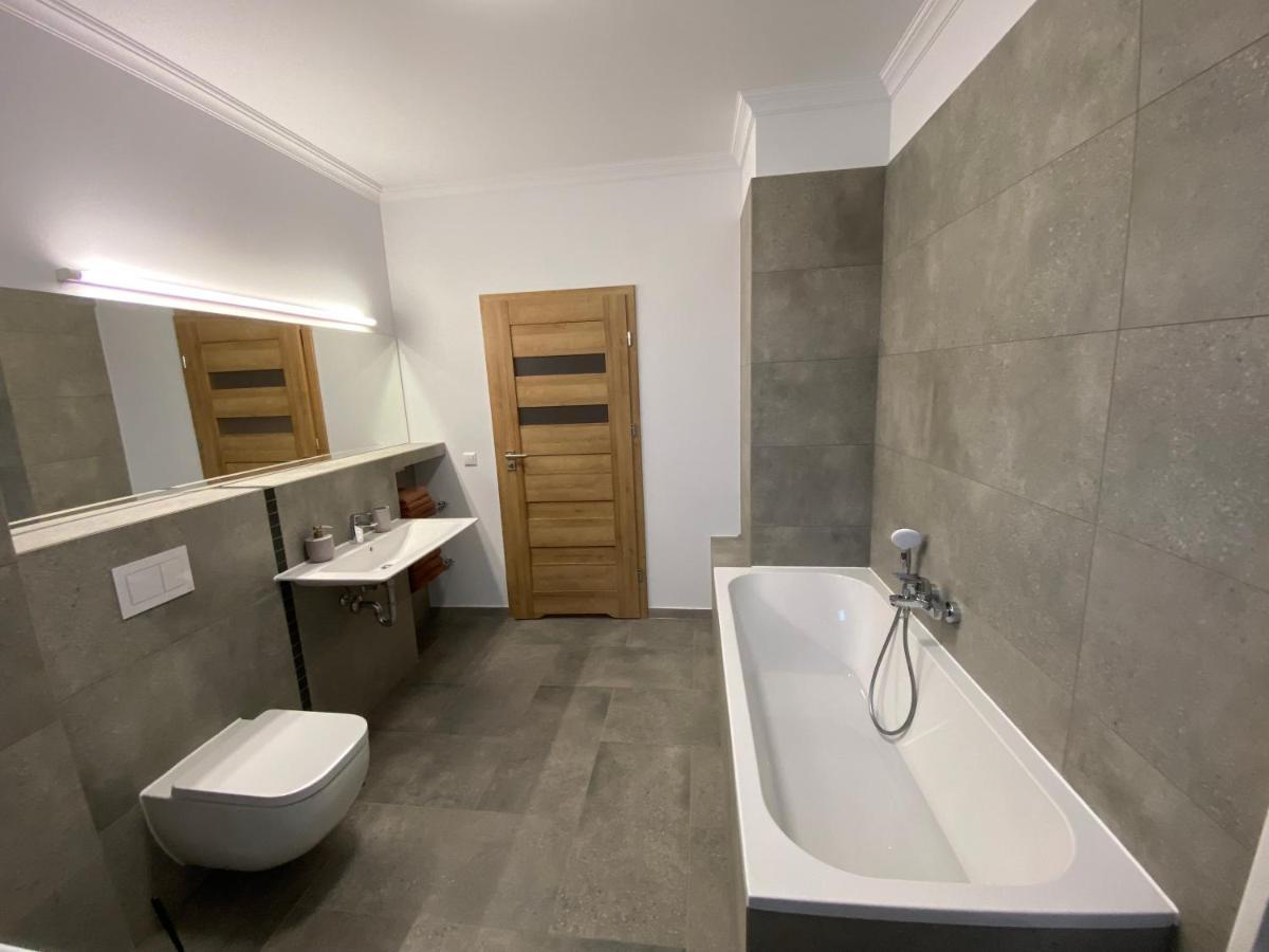 2 Raum Apartment Mit Terrasse, Hell Und Stilvoll Borna Ngoại thất bức ảnh